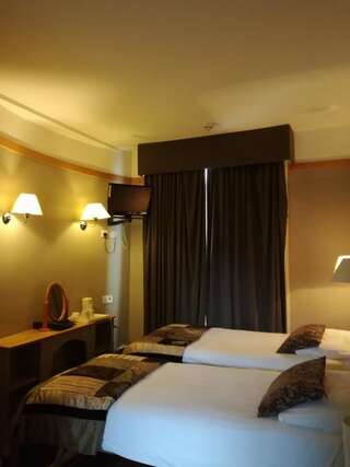 Отель Leeson Inn Downtown Дублин Двухместный номер с 2 отдельными кроватями-2